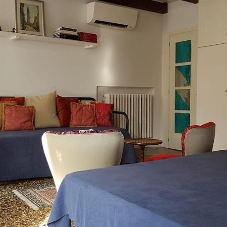 Residenza Emilia Lägenhet Venedig Exteriör bild