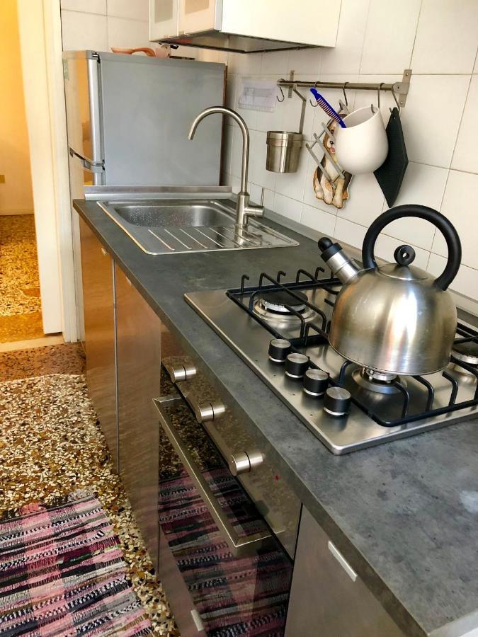 Residenza Emilia Lägenhet Venedig Exteriör bild